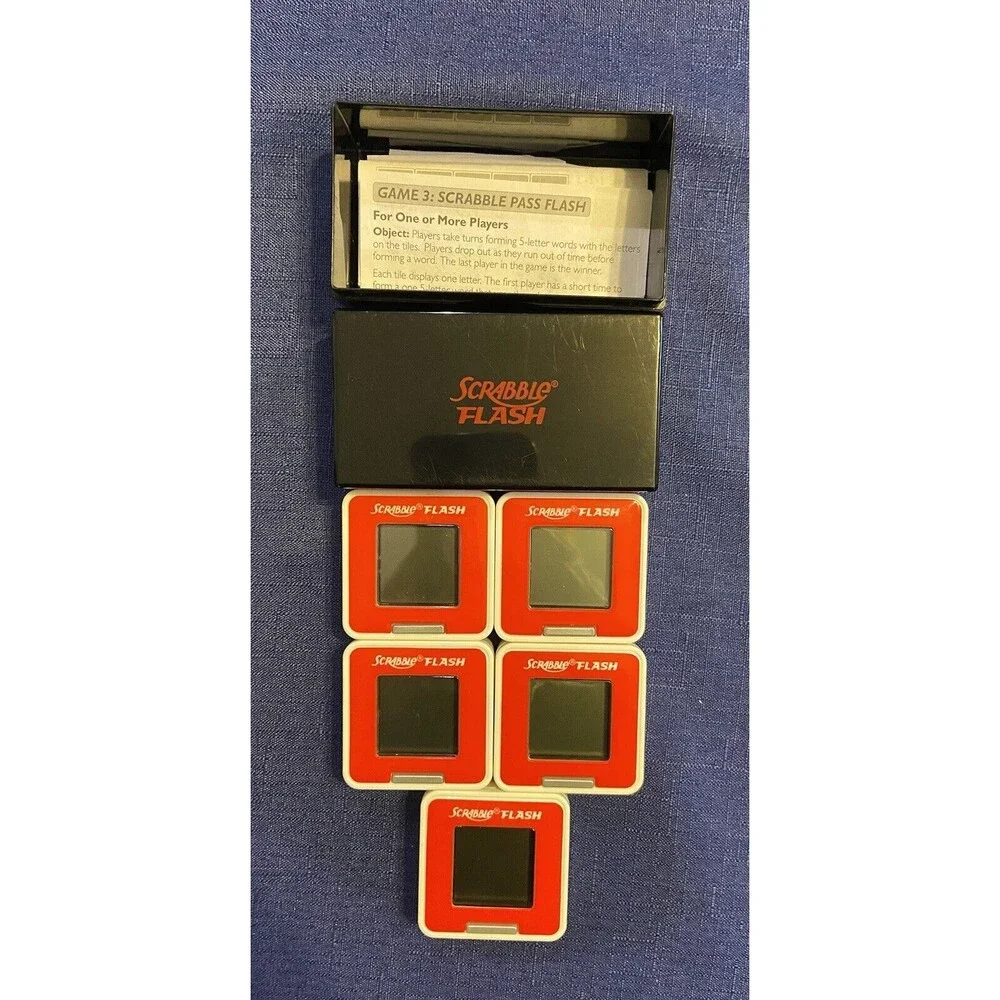 Scramble Electronic Flash Cube Game, Instructions and Box. Needs Batteries